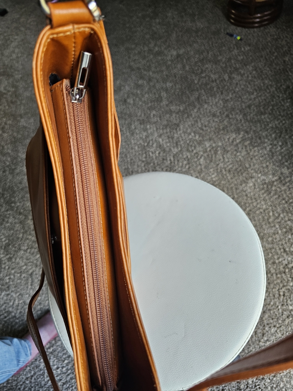 Vera Pelle Cognac Leather Hobo Bag - Picture 13 of 13
